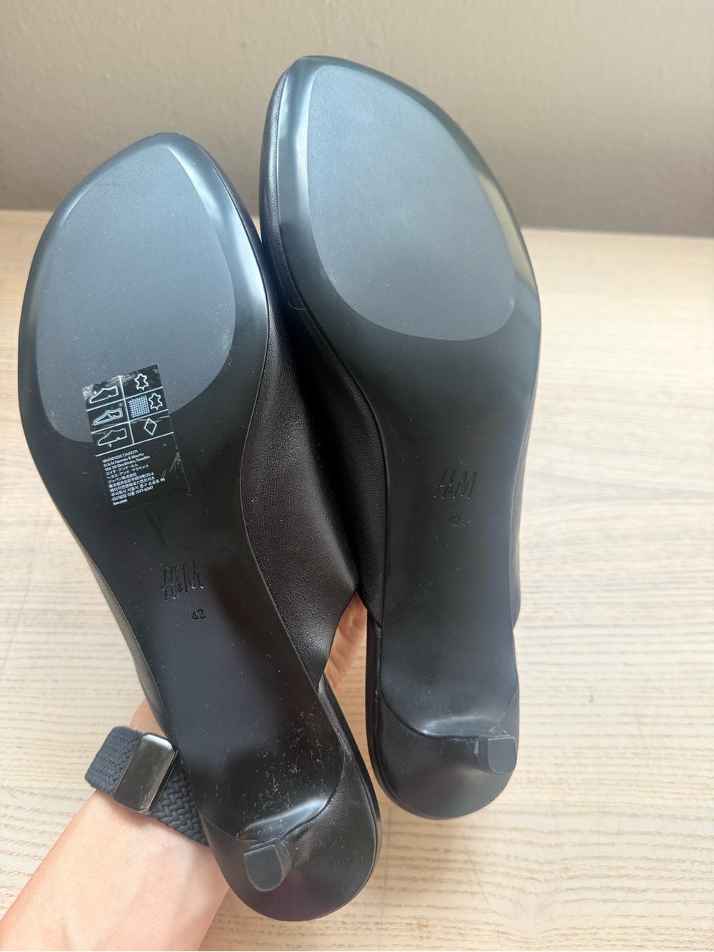 H&M Black Leather Kitten Heel Mule - Picture 4 of 6